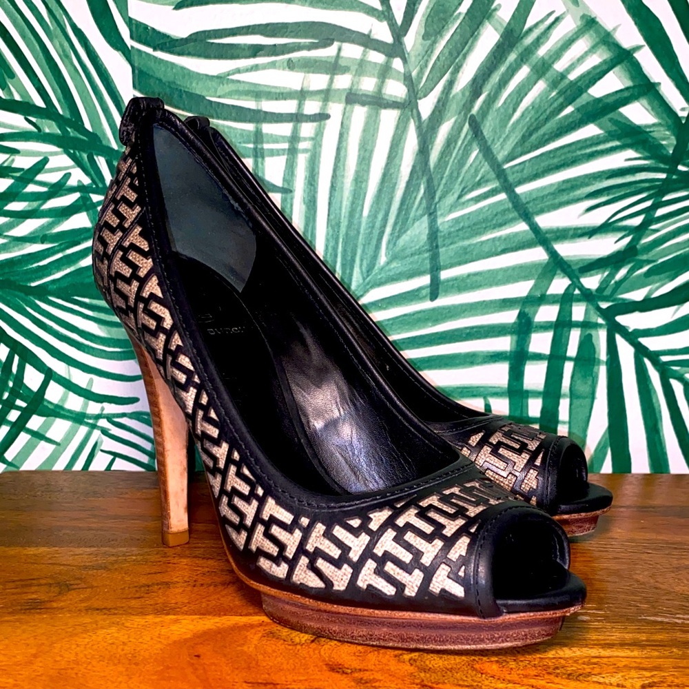 Tory Burch Black Signature Cut Out Peep Toe Heels Women’s 8.5 M
